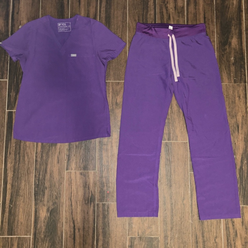 Brand is Figs, Size is an XS/S , Color is purple